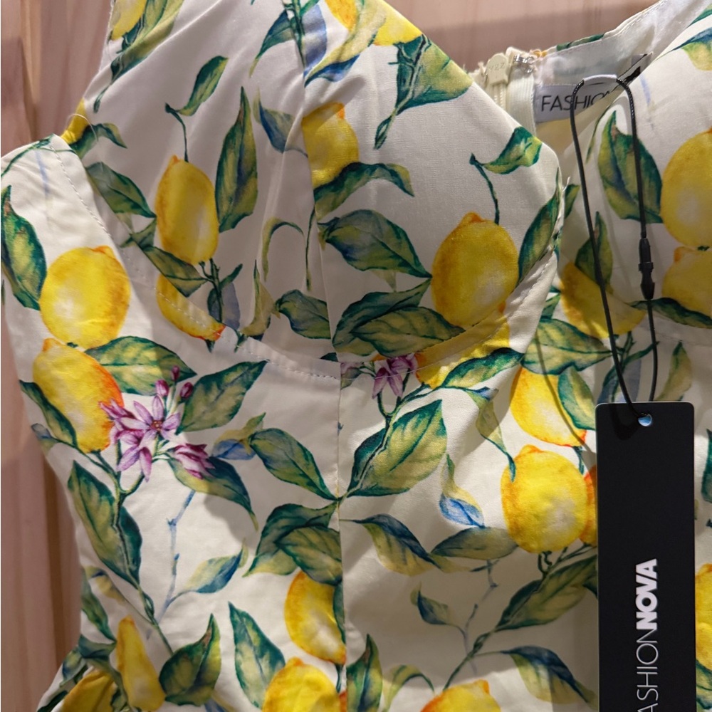 NWT Fashion Nova lemon dress with built-in shorts for modesty - Picture 5 of 8